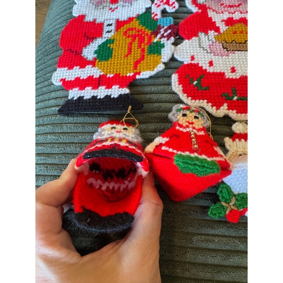 Vintage Handmade Needlepoint Christmas Ornaments & Santa Mailbox 20‎ Piece Set - Picture 11 of 11